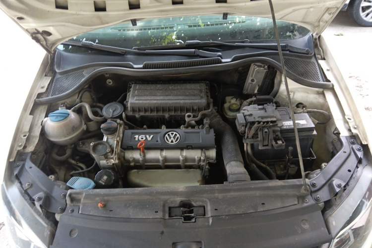 Used Volkswagen Polo 2013 1.4L Automatic Comfort Edition Engine Bay