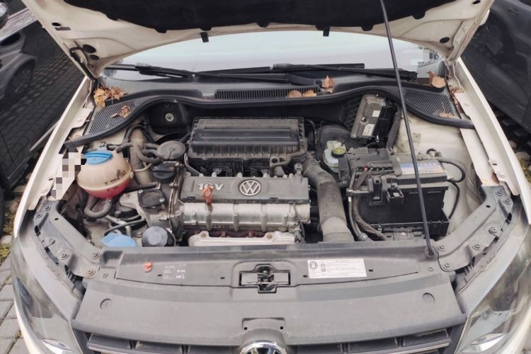 Used Volkswagen Polo 2013 1.4L Manual Fashion Edition Engine Bay