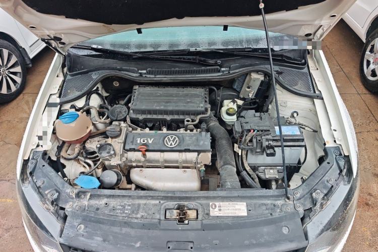 Used Volkswagen Polo 2013 1.4L Manual Fashion Edition Engine Bay