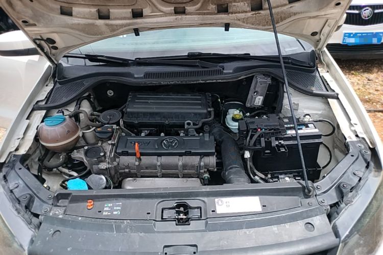 Used Volkswagen Polo 2013 1.4L Manual Fashion Edition Engine Bay