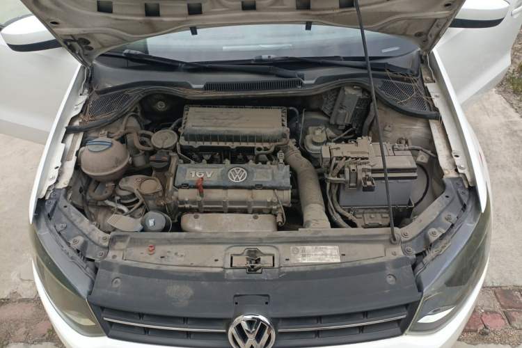 Used Volkswagen Polo 2013 1.4L Manual Fashion Edition Engine Bay