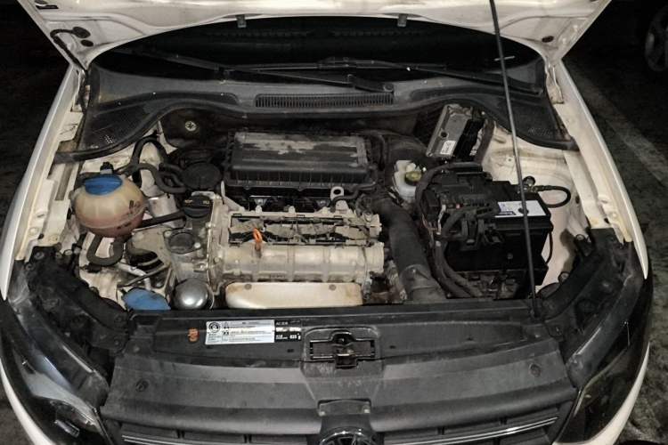 Used Volkswagen Polo 2013 1.4L Automatic Comfort Edition Engine Bay