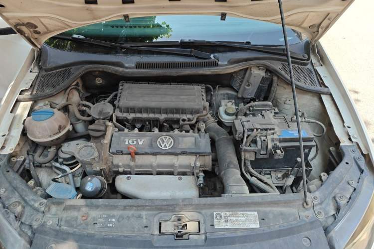 Used Volkswagen Polo 2013 1.4L Automatic Comfort Edition Engine Bay