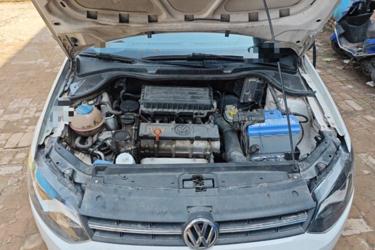 Used Volkswagen Polo 2013 1.4L Manual Fashion Edition Engine Bay