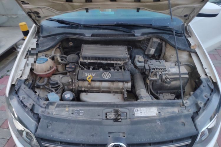 Used Volkswagen Polo 2013 1.6L Manual Comfort Edition Engine Bay