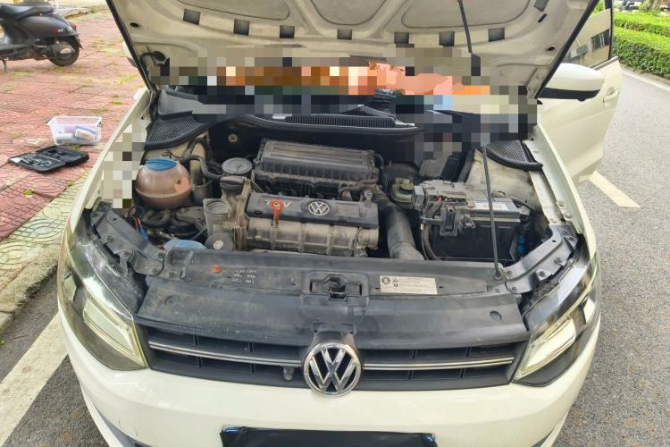 Used Volkswagen Polo 2013 1.4L Manual Comfort Edition Engine Bay
