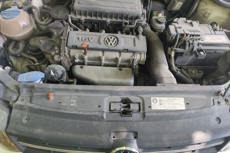 Used Volkswagen Polo 2013 1.4L Manual Comfort Edition Engine Bay