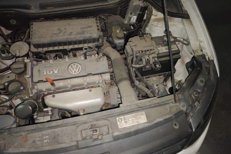 Used Volkswagen Polo 2013 1.4L Manual Fashion Edition Engine Bay Left