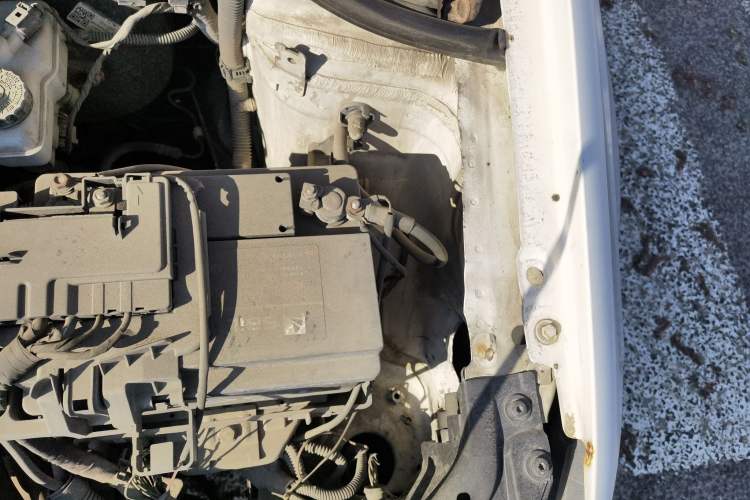 Used Volkswagen Polo 2013 1.4L Manual Fashion Edition Engine Bay Left