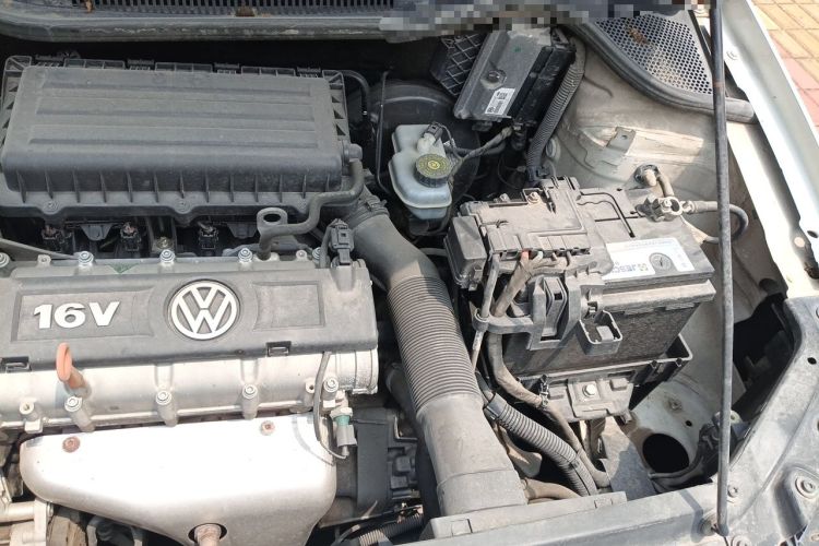 Used Volkswagen Polo 2013 1.4L Manual Fashion Edition Engine Bay Left