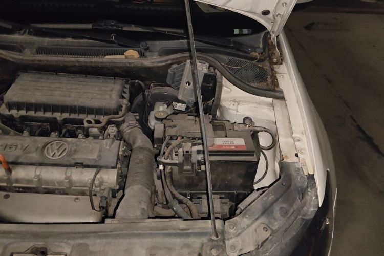 Used Volkswagen Polo 2013 1.4L Manual Fashion Edition Engine Bay Left