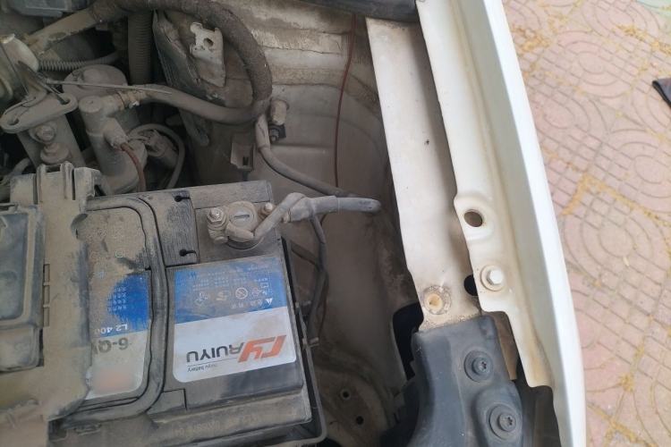Used Volkswagen Polo 2013 1.4L Manual Fashion Edition Engine Bay Left