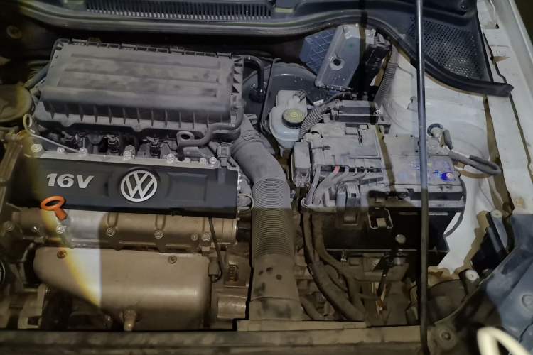 Used Volkswagen Polo 2013 1.4L Automatic Comfort Edition Engine Bay Left