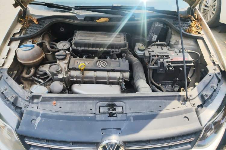 Used Volkswagen Polo 2013 1.6L Automatic Comfort Edition Engine Bay