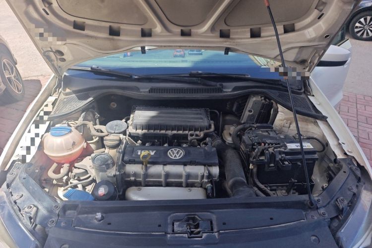 Used Volkswagen Polo 2013 1.6L Automatic Luxury Edition Engine Bay