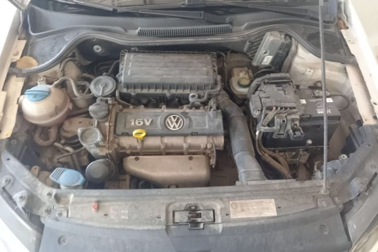 Used Volkswagen Polo 2013 1.6L Automatic Comfort Edition Engine Bay