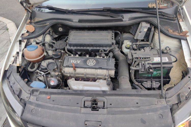 Used Volkswagen Polo 2013 1.4L Automatic Comfort Edition Engine Bay