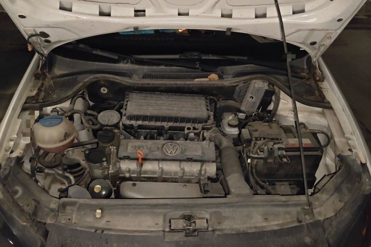 Used Volkswagen Polo 2013 1.4L Manual Fashion Edition Engine Bay