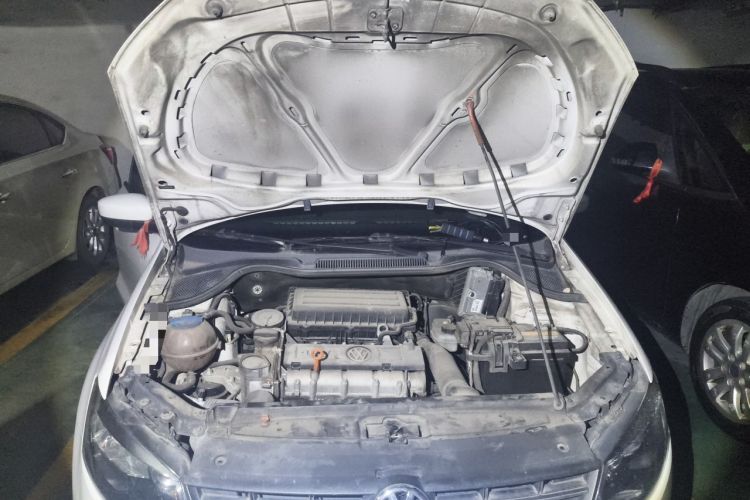Used Volkswagen Polo 2013 1.4L Manual Fashion Edition Engine Bay