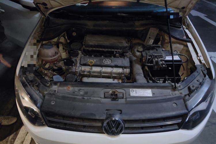 Used Volkswagen Polo 2013 1.6L Automatic Comfort Edition Engine Bay