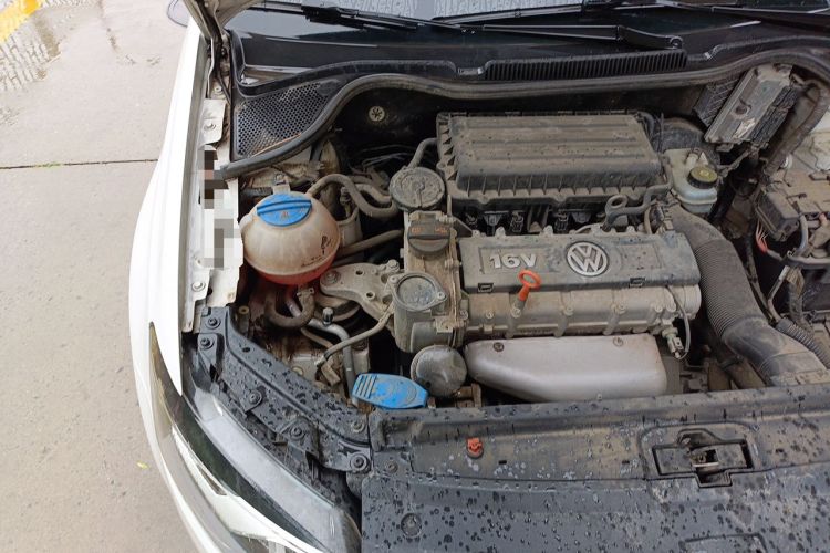 Used Volkswagen Polo 2013 1.4L Manual Comfort Edition Engine Bay Right