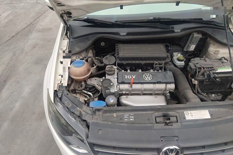 Used Volkswagen Polo 2013 1.4L Manual Fashion Edition Engine Bay Right