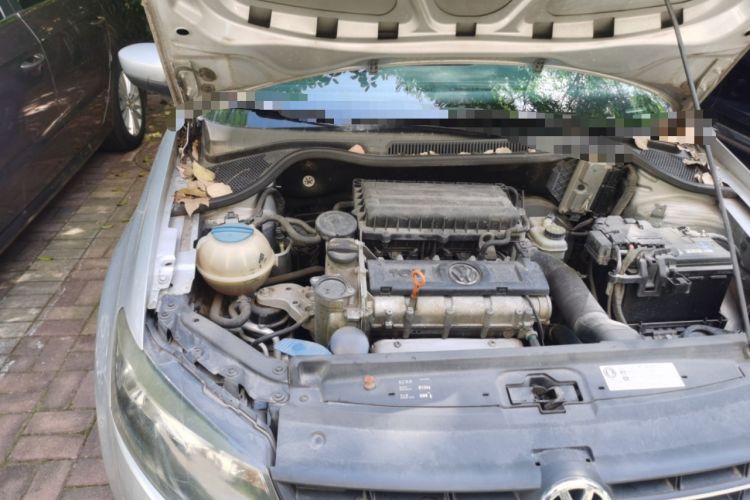 Used Volkswagen Polo 2013 1.4L Manual Fashion Edition Engine Bay Right