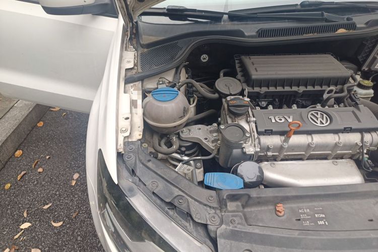 Used Volkswagen Polo 2013 1.4L Manual Comfort Edition Engine Bay Right