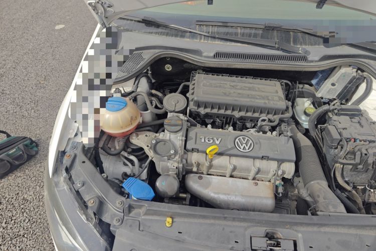 Used Volkswagen Polo 2013 1.6L Automatic Comfort Edition Engine Bay Right