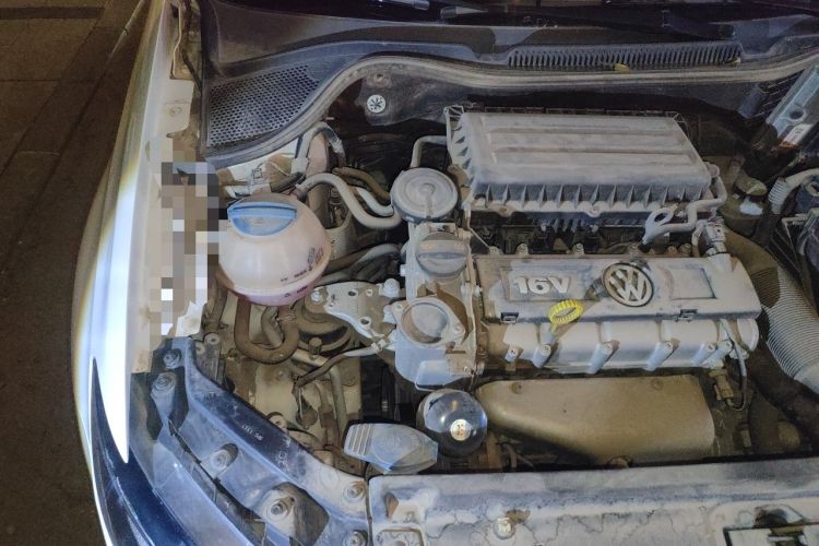 Used Volkswagen Polo 2013 1.6L Automatic Comfort Edition Engine Bay Right