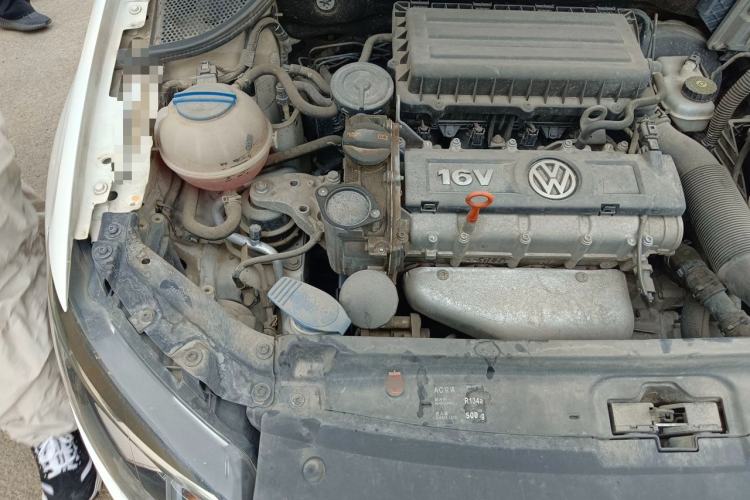 Used Volkswagen Polo 2013 1.4L Automatic Comfort Edition Engine Bay Right
