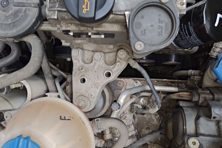 Used Volkswagen Polo 2013 1.4L Automatic Comfort Edition Engine Bay Right