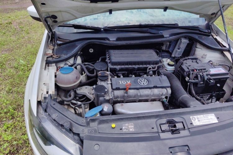 Used Volkswagen Polo 2013 1.4L Automatic Luxury Edition Engine Bay Right