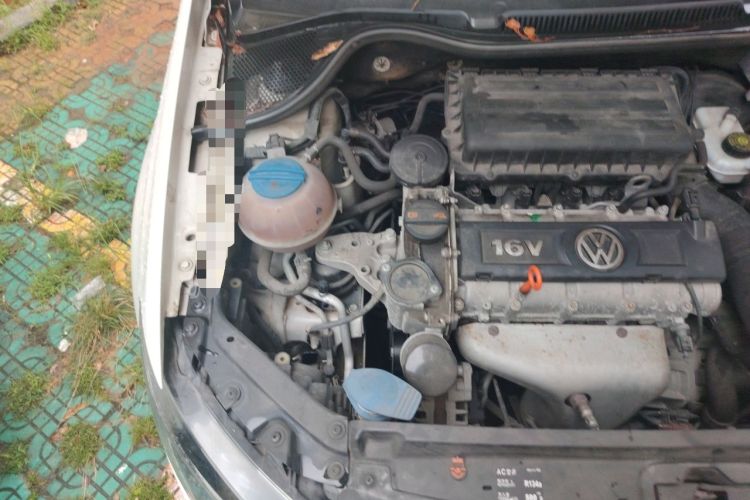 Used Volkswagen Polo 2013 1.4L Automatic Comfort Edition Engine Bay Right