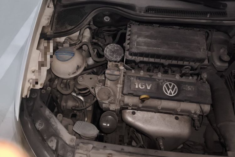 Used Volkswagen Polo 2013 1.6L Automatic Comfort Edition Engine Bay Right