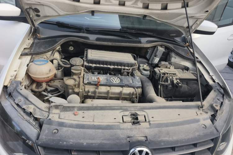 Used Volkswagen Polo 2013 1.4L Manual Fashion Edition Engine Bay