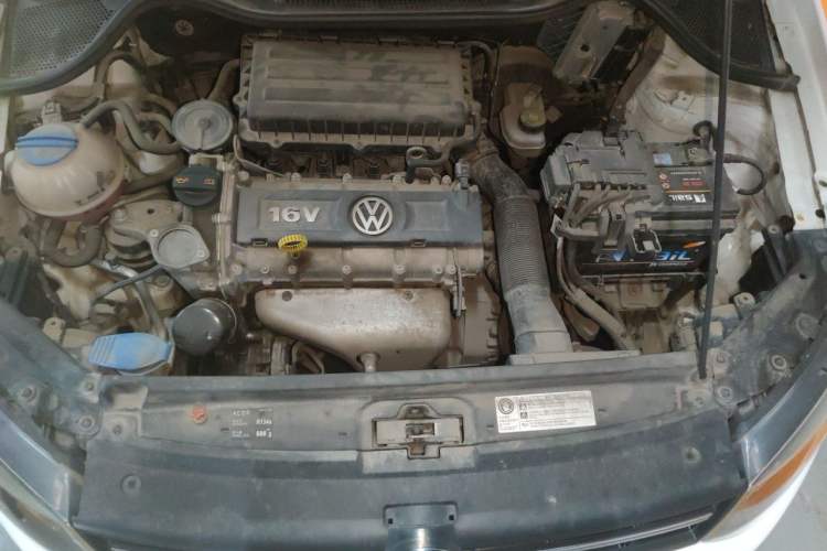 Used Volkswagen Polo 2013 1.6L Manual Comfort Edition Engine Bay