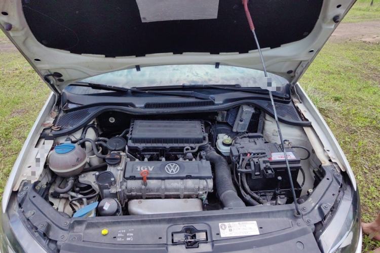 Used Volkswagen Polo 2013 1.4L Automatic Luxury Edition Engine Bay