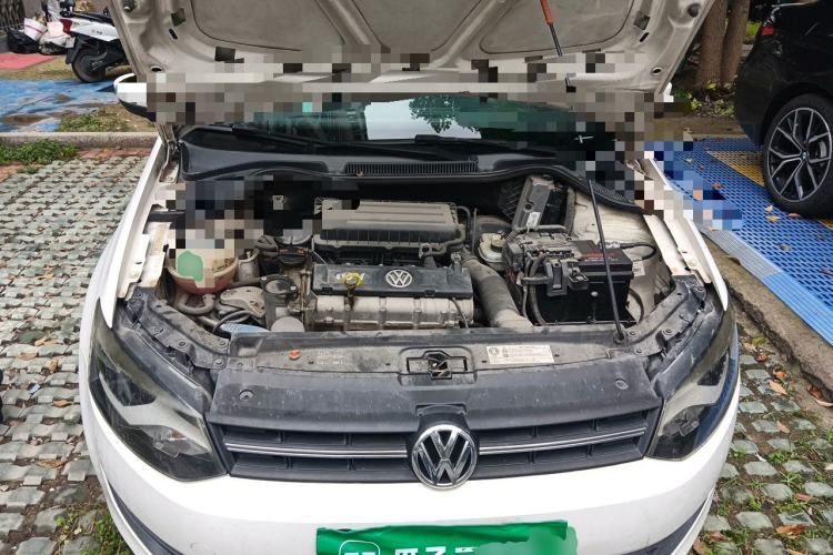 Used Volkswagen Polo 2013 1.6L Automatic Comfort Edition Engine Bay