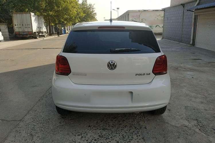 Used Volkswagen Polo 2013 1.6L Automatic Comfort Edition Exterior 3