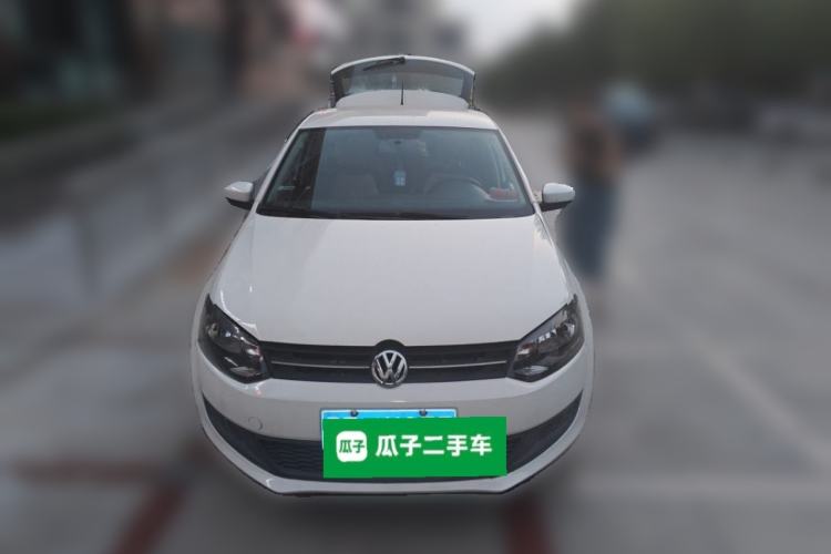 Used Volkswagen Polo 2013 1.4L Manual Fashion Edition Front