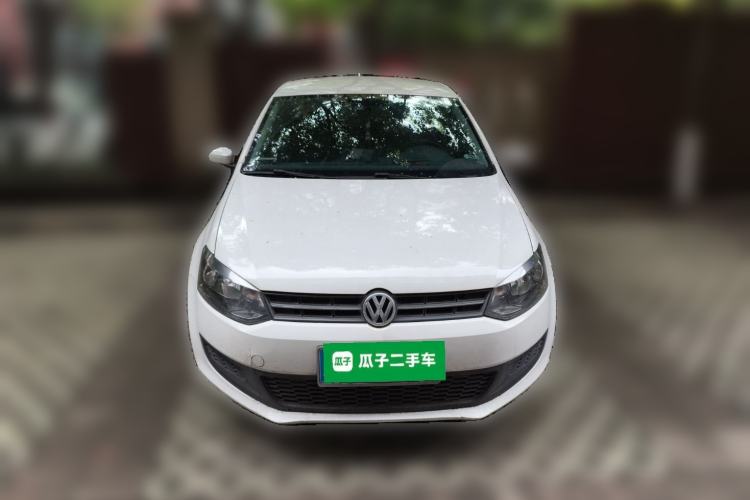 Used Volkswagen Polo 2013 1.4L Manual Fashion Edition Front