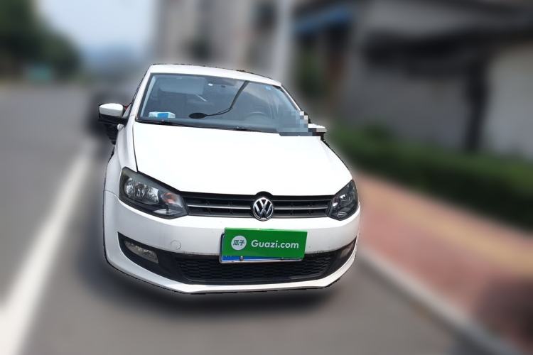 Used Volkswagen Polo 2013 1.4L Manual Fashion Edition Front