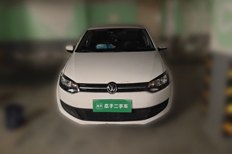 Used Volkswagen Polo 2013 1.4L Manual Fashion Edition Front