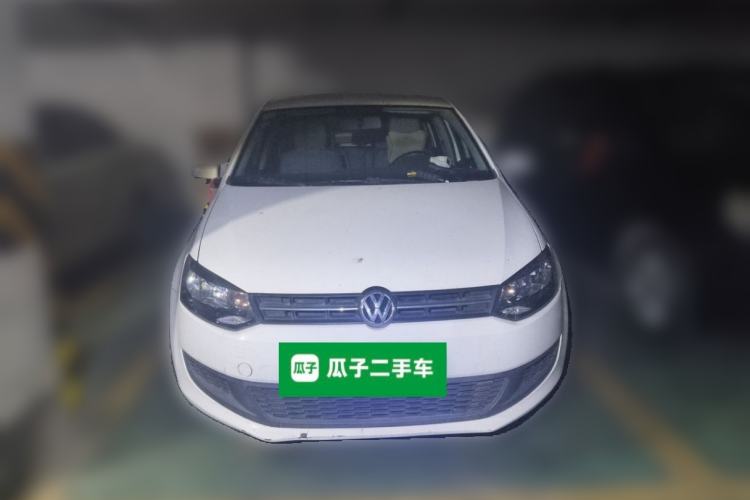 Used Volkswagen Polo 2013 1.4L Manual Fashion Edition Front