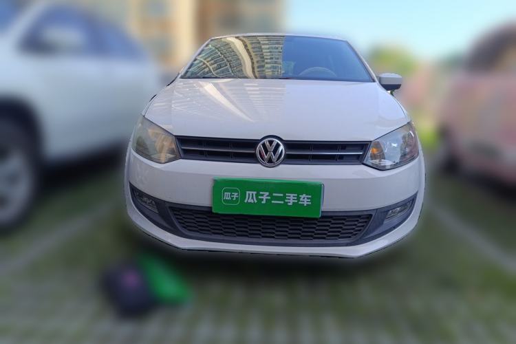 Used Volkswagen Polo 2013 1.4L Manual Fashion Edition Front