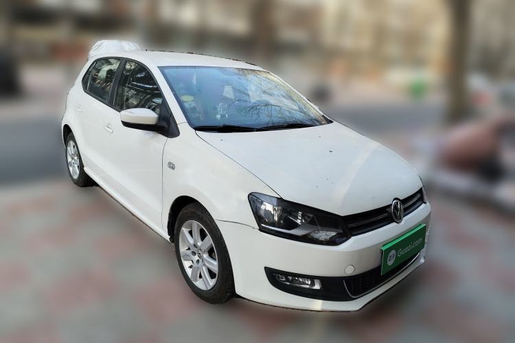 Used Volkswagen Polo 2013 1.4L Manual Comfort Edition Front Right 45 Deg