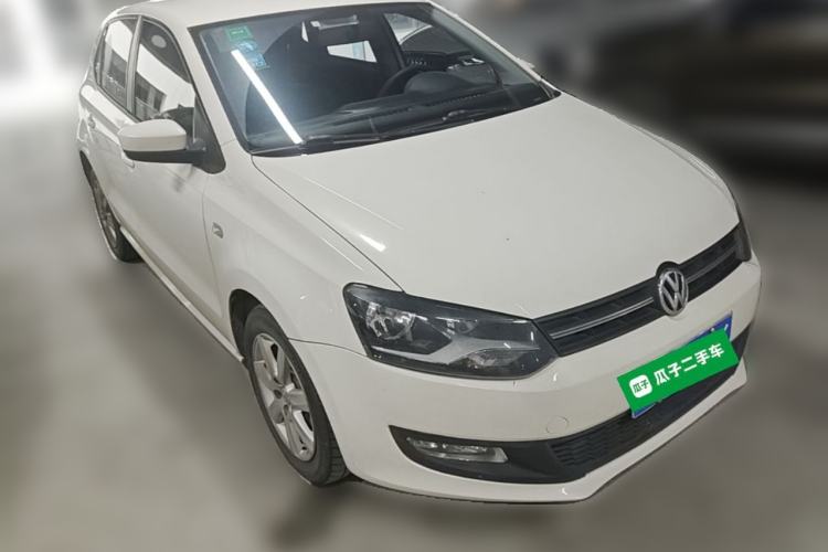 Used Volkswagen Polo 2013 1.4L Automatic Comfort Edition Front Right 45 Deg