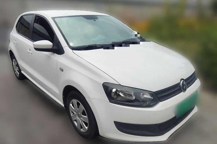 Used Volkswagen Polo 2013 1.4L Manual Fashion Edition Front Right 45 Deg
