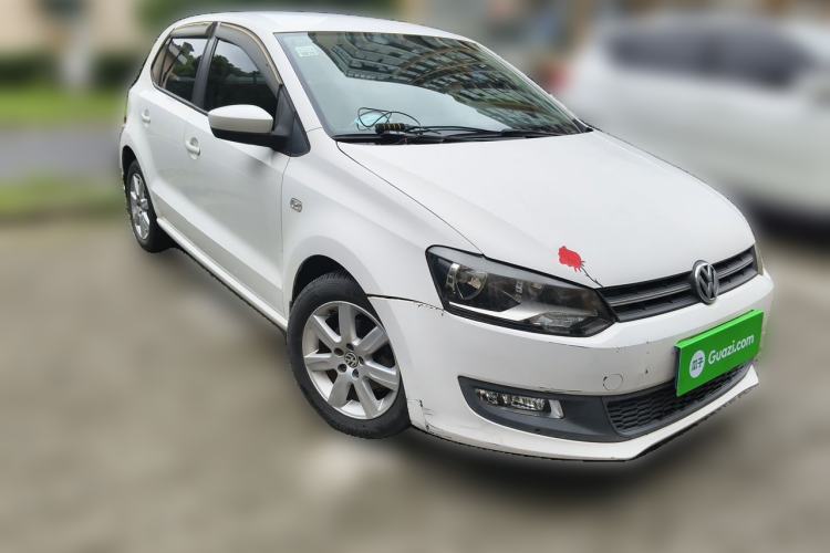 Used Volkswagen Polo 2013 1.4L Manual Comfort Edition Front Right 45 Deg